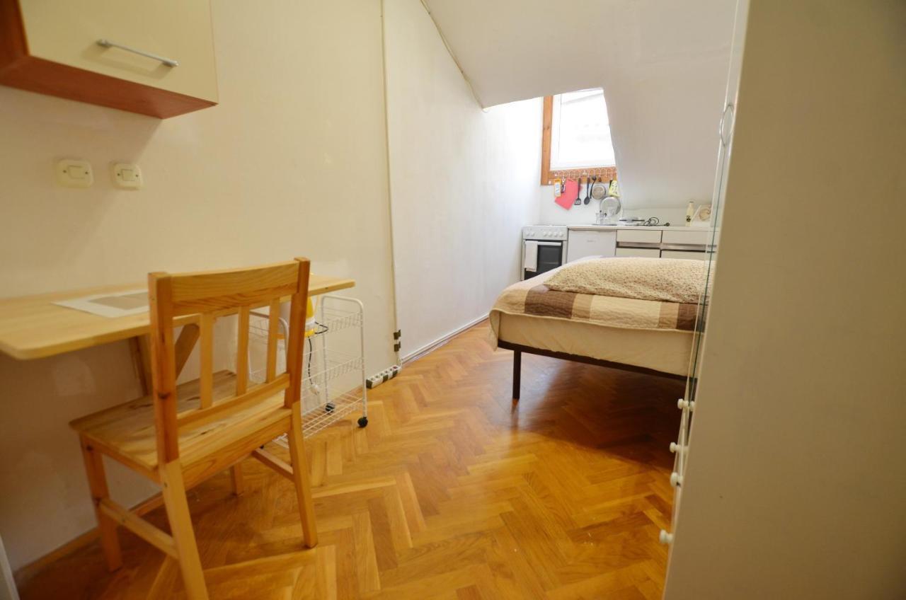 Carera Room Ровинь Экстерьер фото
